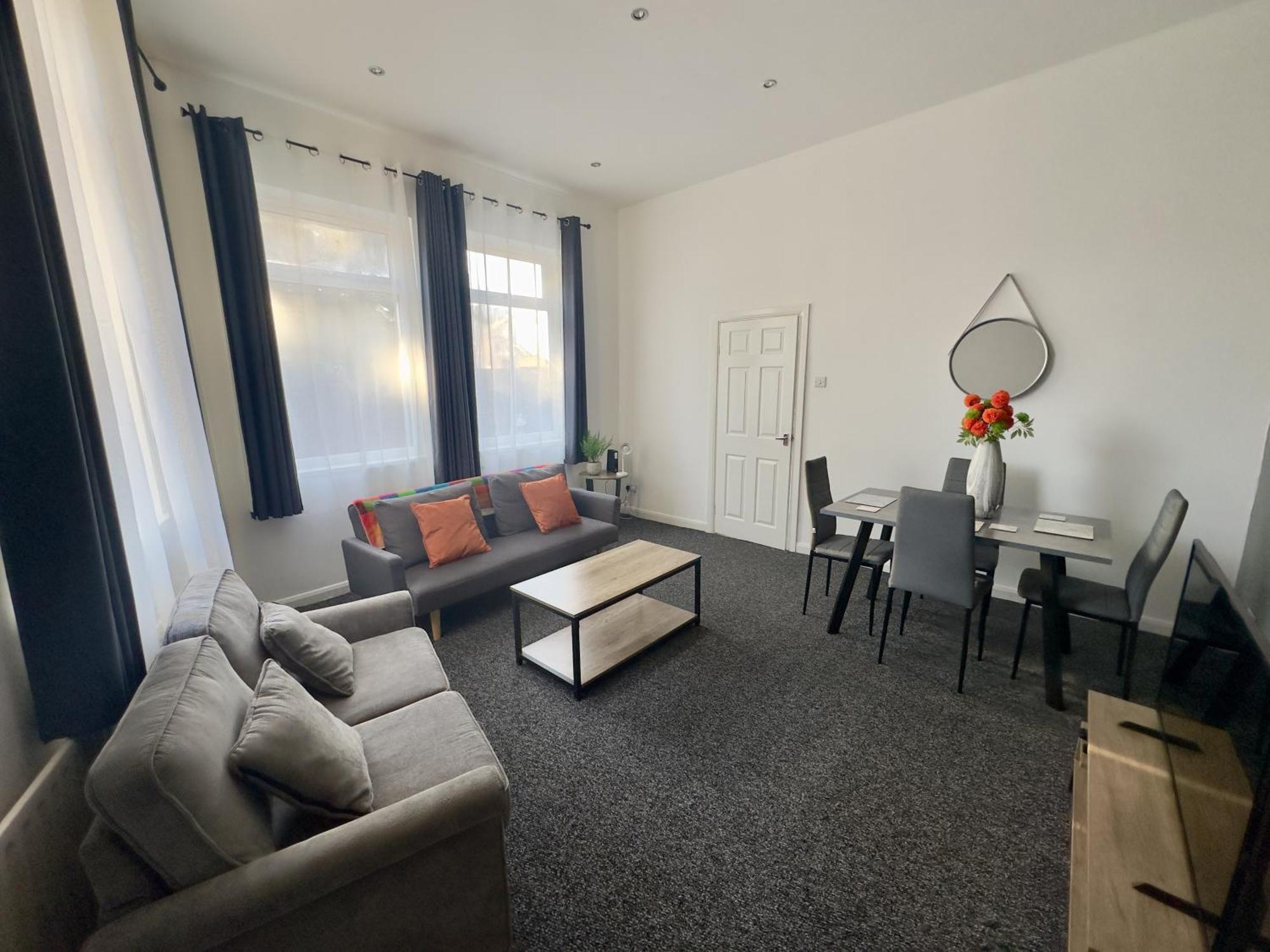 Large Ground Floor Apartment - South Shields - 3 Minutes From South Tyneside Hospital, 8 Minutes From Beach Dış mekan fotoğraf